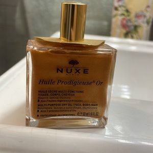 Nuxe Paris multi purpose dry oil shimmering